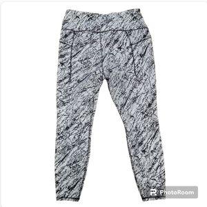 All In Motion Womens Flex High Rise 7/8 Leggings Size XL Black White Marble
